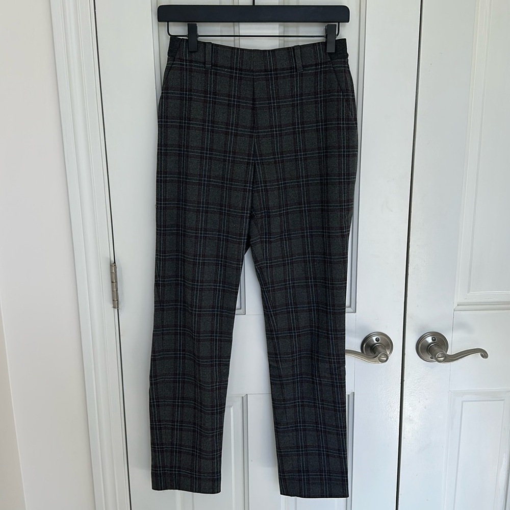 Uniqlo stretch, waste pants in soft felt size extra small